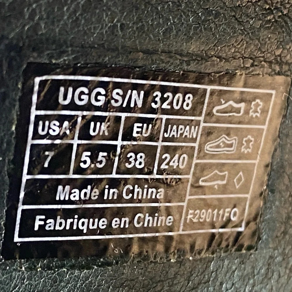 UGG Australia Jolene Heeled Clogs Black Leather Wood Shear Silver Studs Womens 7 - Picture 15 of 16